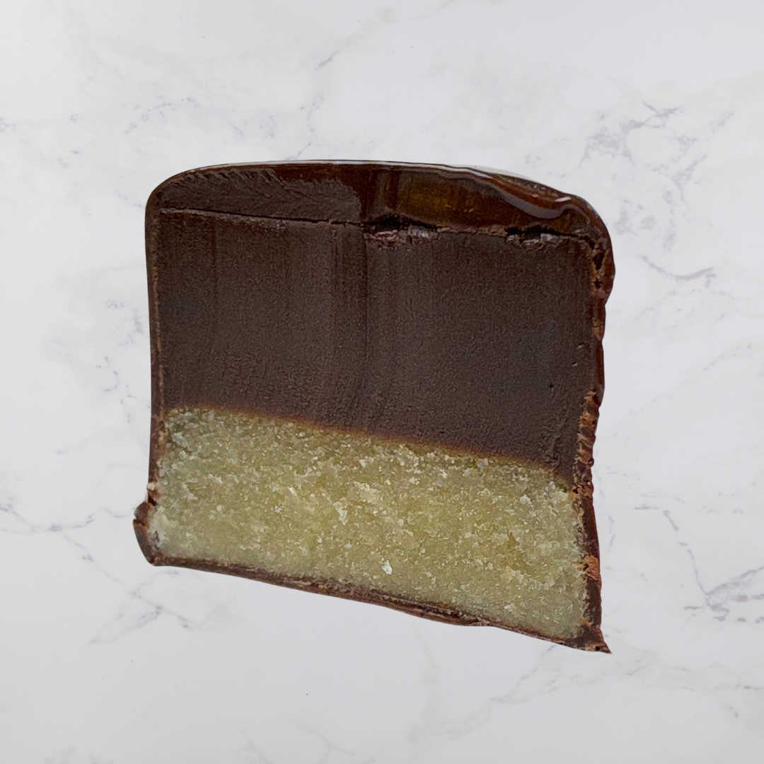 Ädel 62% - Marsipan och mörk cognacstryffel. NU 50% STÖRRE!