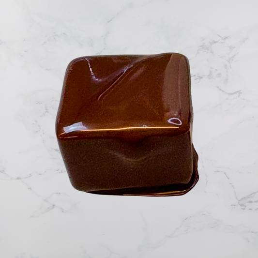 Chokladpralin - Mintkräm med mörk minttryffel